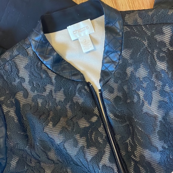 Beautiful jacket - Picture 3 of 3